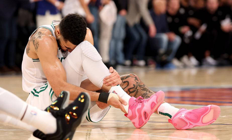 关于塔图姆迎来五赛季出色发挥，热火观众热烈欢呼！的信息