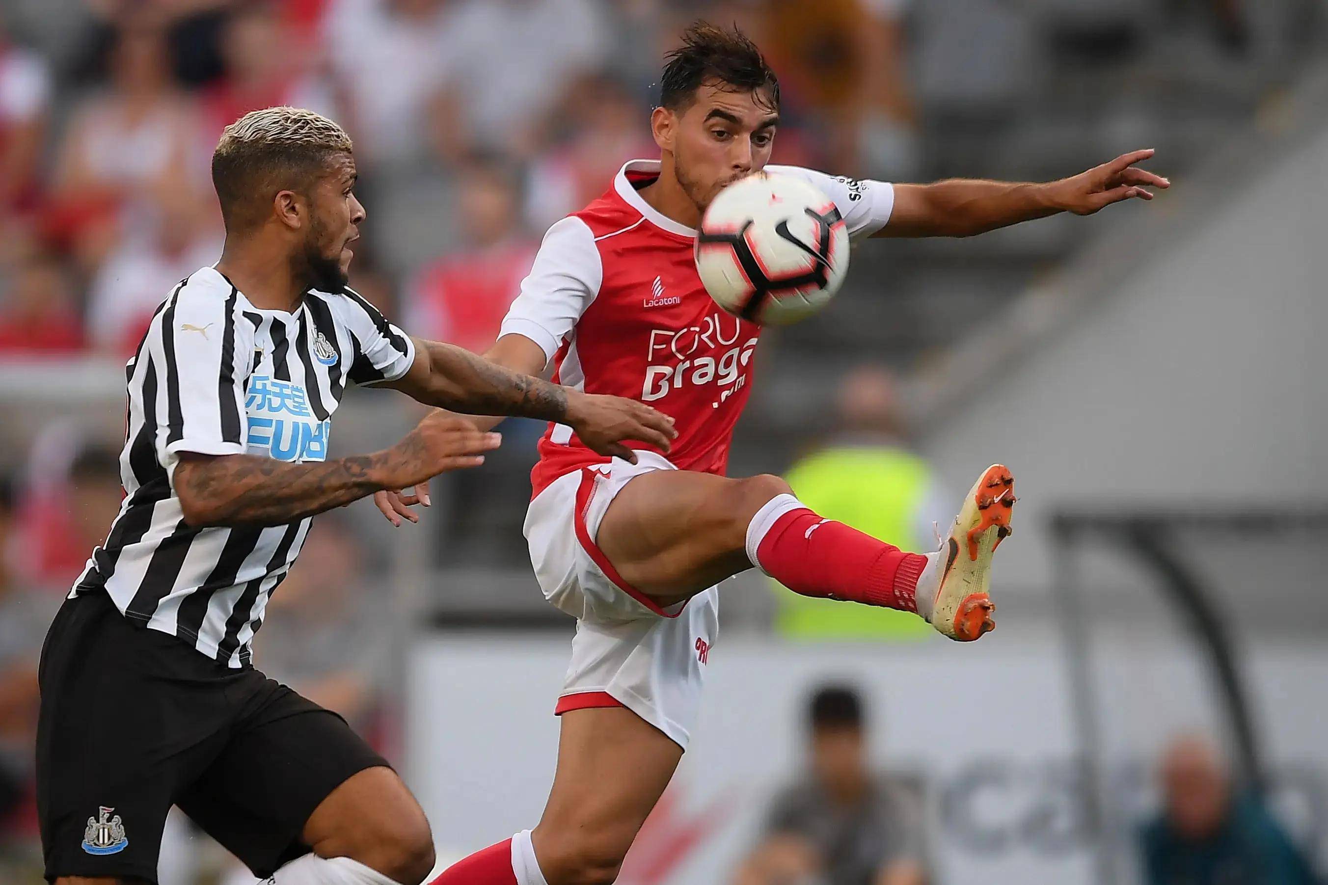 开云-关于浓眉哥与30激战塞尔维亚队分钟，大比分获胜胜负难料！，C罗焦点对战赛场气氛高涨的信息-开云